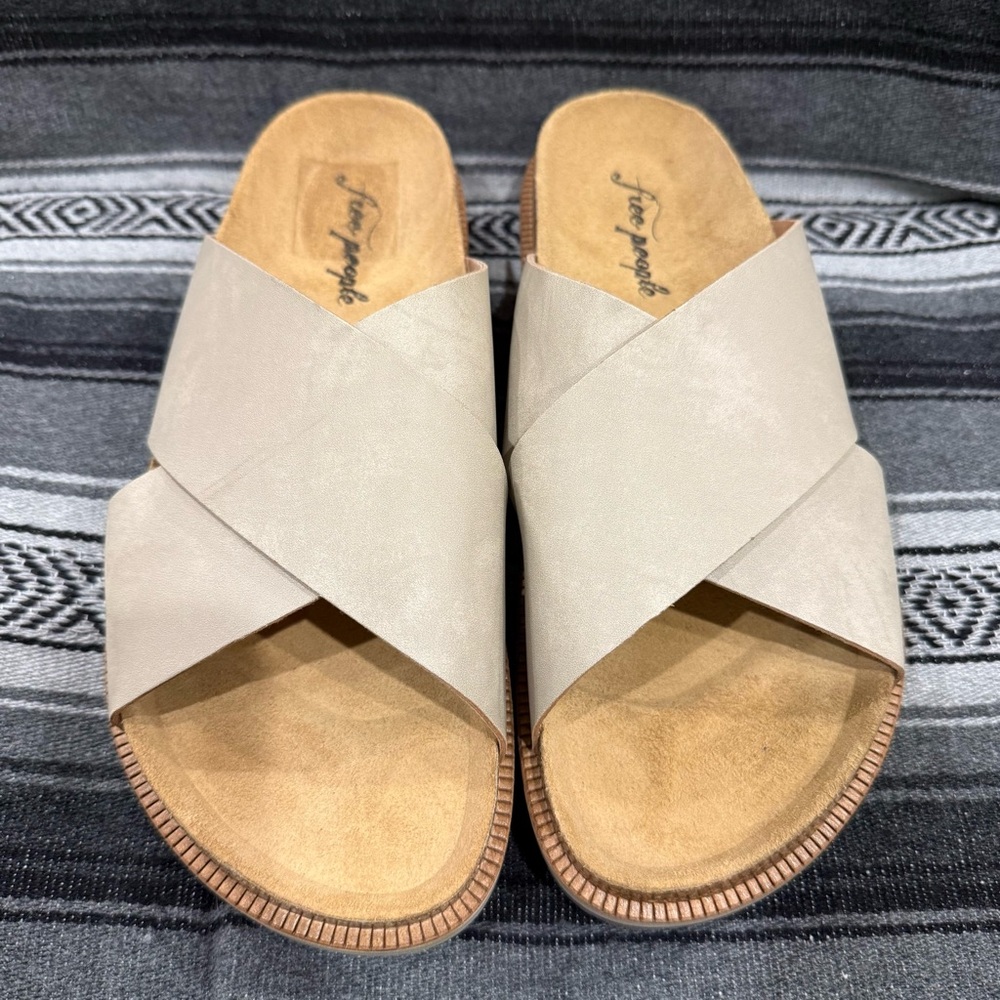 Free People Women's Sidelines Footbed Sandals - Picture 2 of 6